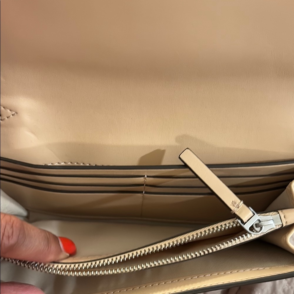 NWT Tory Burch Britten Stud Tan Clutch/wristlet/wallet - Picture 6 of 9